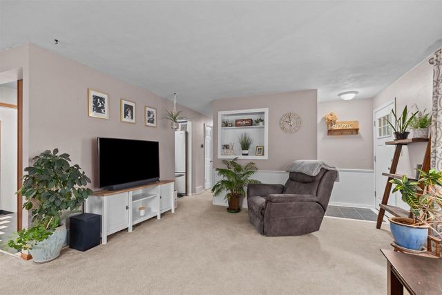 807 S CHRISTINE STREET, Appleton, WI 54915