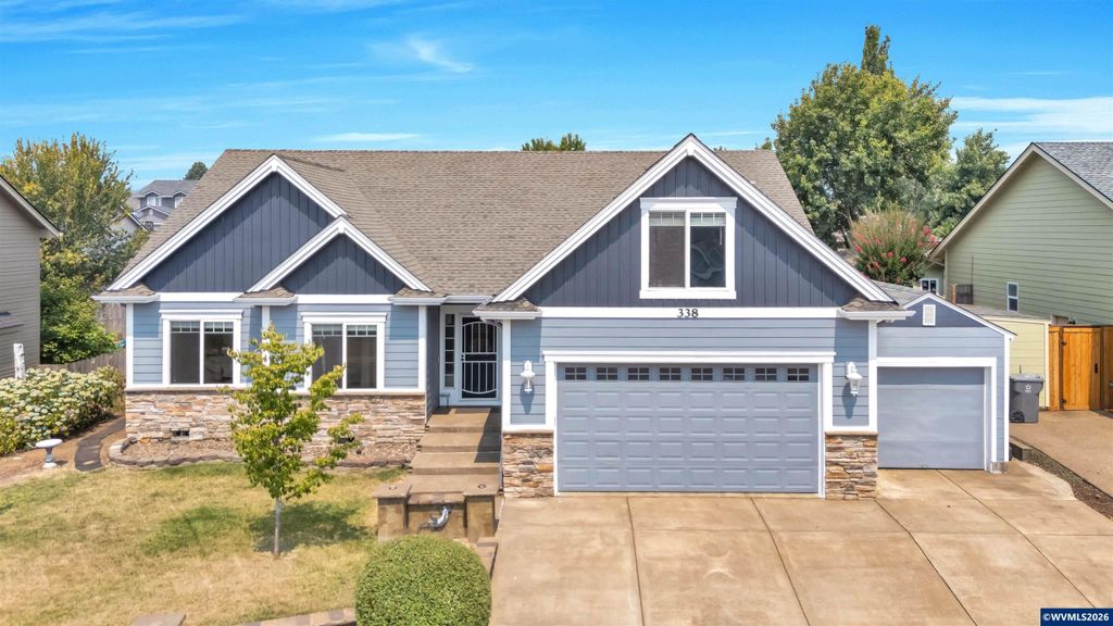 Image 1 of property listing at 338 NW Foxglove St, Dallas, OR 97338