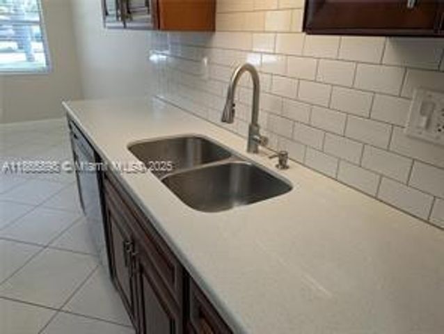 813 SW 13th St, Fort Lauderdale, FL 33315