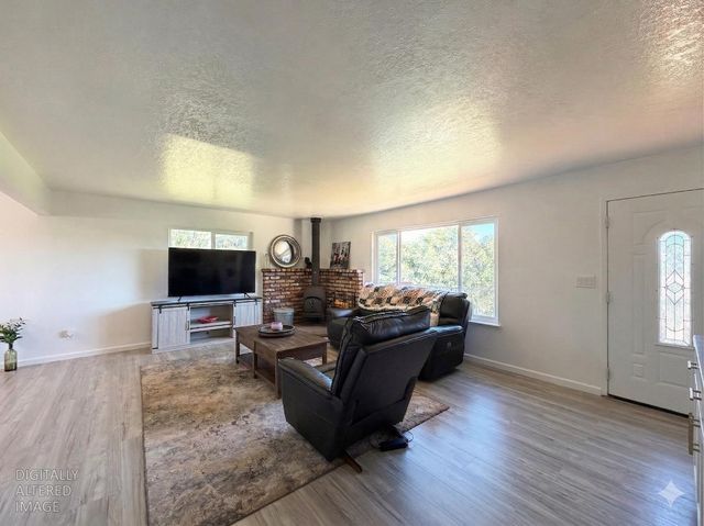 19310 Branding Iron Rd, Penn Valley, CA 95946