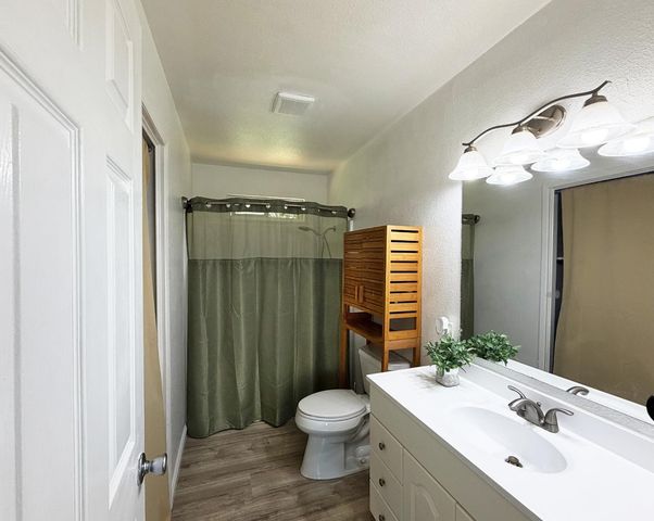 19310 Branding Iron Rd, Penn Valley, CA 95946