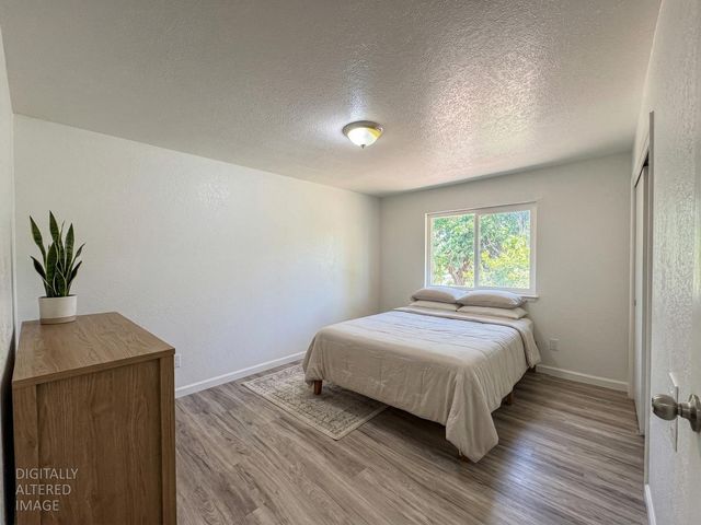 19310 Branding Iron Rd, Penn Valley, CA 95946