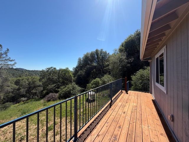 19310 Branding Iron Rd, Penn Valley, CA 95946