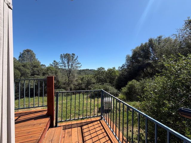 19310 Branding Iron Rd, Penn Valley, CA 95946