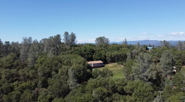 19310 Branding Iron Rd, Penn Valley, CA 95946