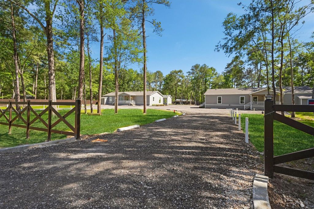 20798 Stevens Street B, New Caney, TX 77357