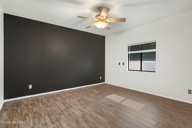 997 W Paria Lane, Tucson, AZ 85704