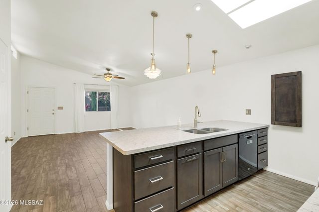 997 W Paria Lane, Tucson, AZ 85704