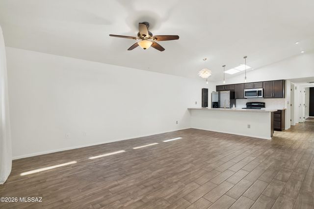 997 W Paria Lane, Tucson, AZ 85704