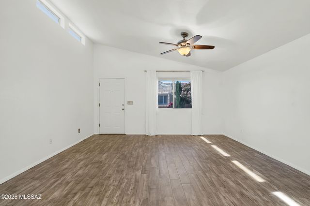 997 W Paria Lane, Tucson, AZ 85704