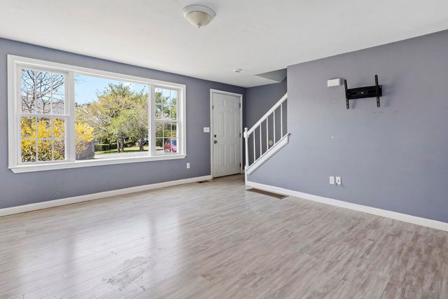 573 Carriage Shop Road UNIT 73G, Teaticket, MA 02536