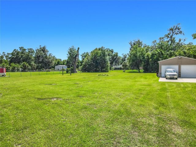 1690 N CLARA AVENUE, Deland, FL 32720