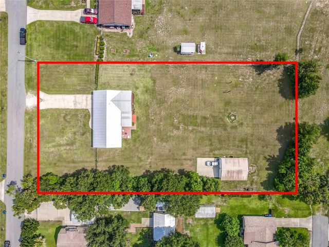 1690 N CLARA AVENUE, Deland, FL 32720
