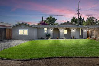 1516 Pearl St, Modesto, CA 95350