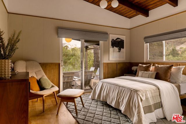 24647 Mulholland Highway, Calabasas, CA 91302