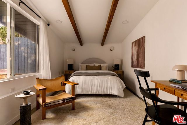 24647 Mulholland Highway, Calabasas, CA 91302