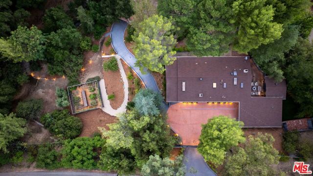 24647 Mulholland Highway, Calabasas, CA 91302