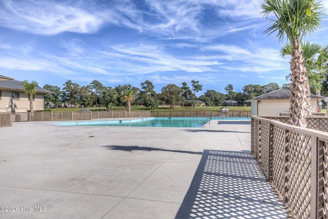 609 Sawgrass Road, Hampstead, NC 28443