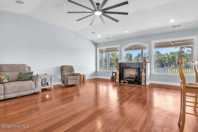 609 Sawgrass Road, Hampstead, NC 28443