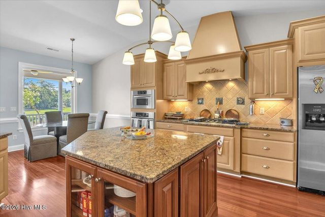 609 Sawgrass Road, Hampstead, NC 28443