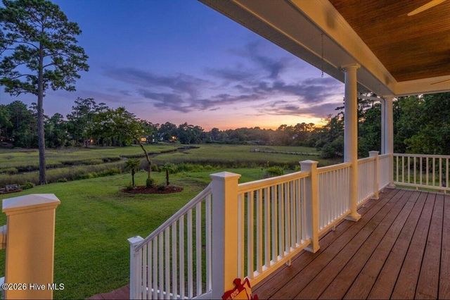 609 Sawgrass Road, Hampstead, NC 28443