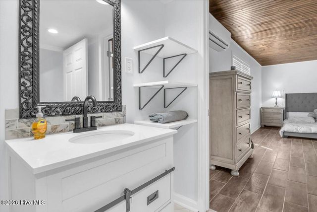 609 Sawgrass Road, Hampstead, NC 28443