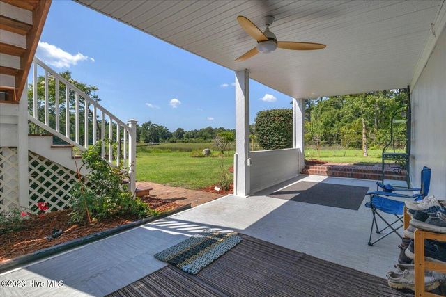 609 Sawgrass Road, Hampstead, NC 28443