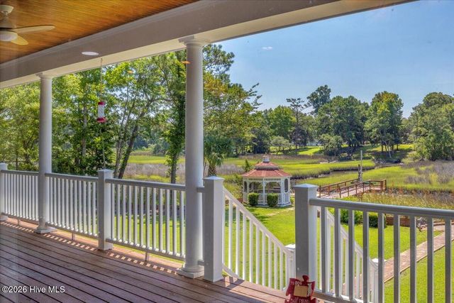 609 Sawgrass Road, Hampstead, NC 28443