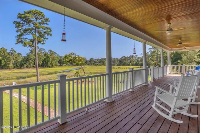609 Sawgrass Road, Hampstead, NC 28443