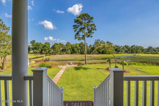 609 Sawgrass Road, Hampstead, NC 28443