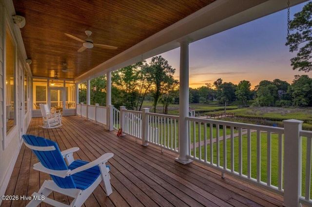 609 Sawgrass Road, Hampstead, NC 28443