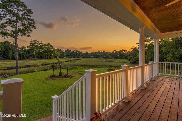 609 Sawgrass Road, Hampstead, NC 28443
