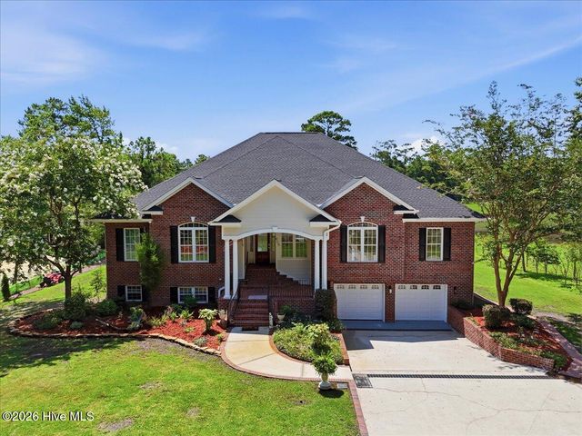 609 Sawgrass Road, Hampstead, NC 28443