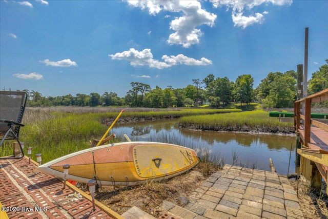 609 Sawgrass Road, Hampstead, NC 28443