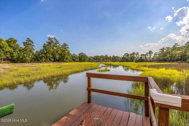 609 Sawgrass Road, Hampstead, NC 28443