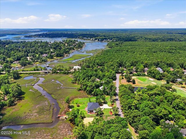 609 Sawgrass Road, Hampstead, NC 28443