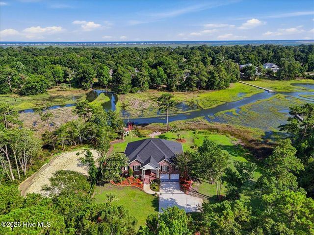 609 Sawgrass Road, Hampstead, NC 28443