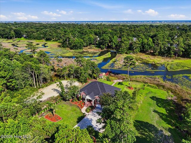 609 Sawgrass Road, Hampstead, NC 28443