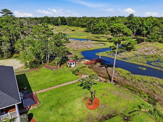 609 Sawgrass Road, Hampstead, NC 28443