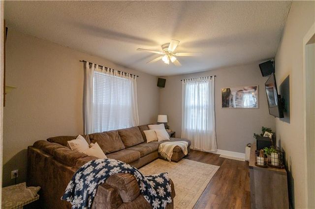 1018 N 10th Street, Atchison, KS 66002