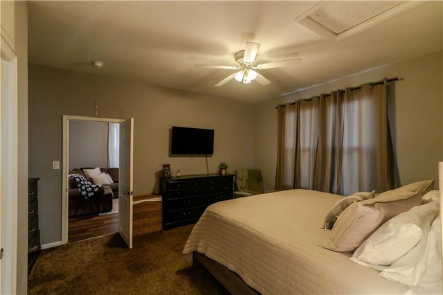 1018 N 10th Street, Atchison, KS 66002