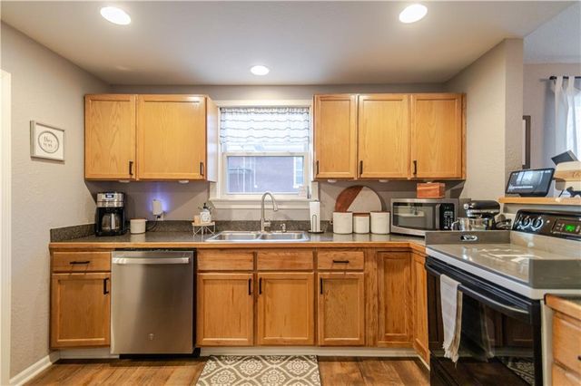 1018 N 10th Street, Atchison, KS 66002