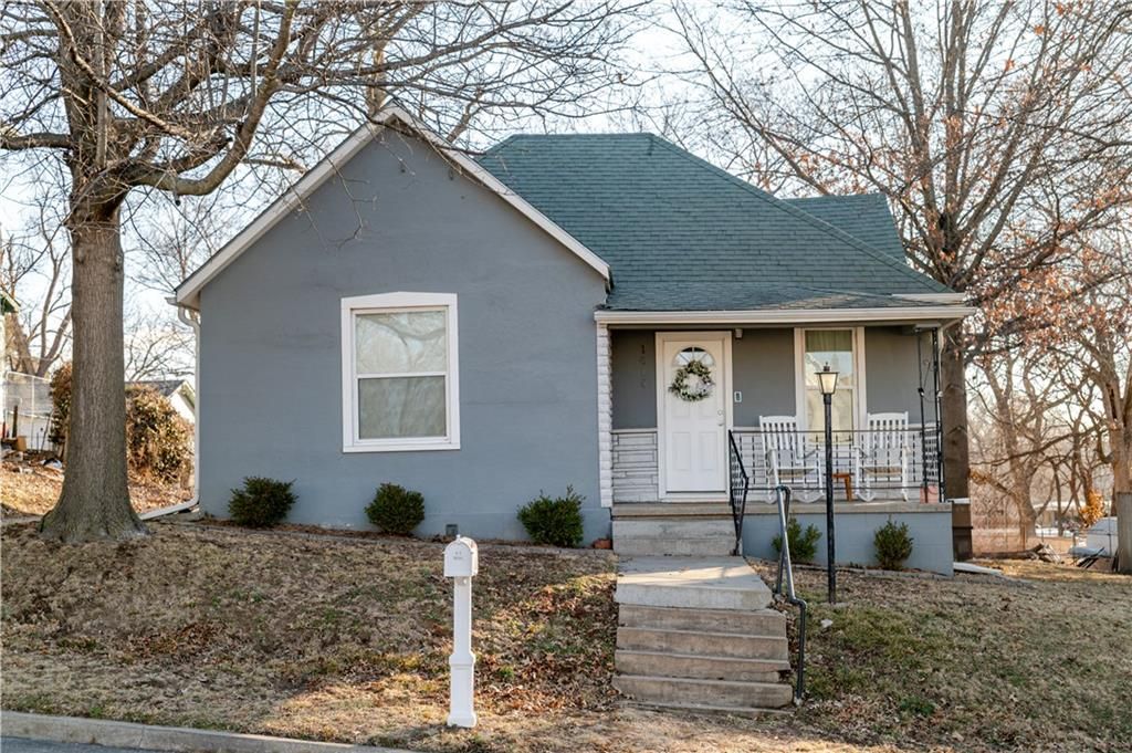 1018 N 10th Street, Atchison, KS 66002