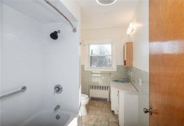 409 Broadway, Newport, RI 02840