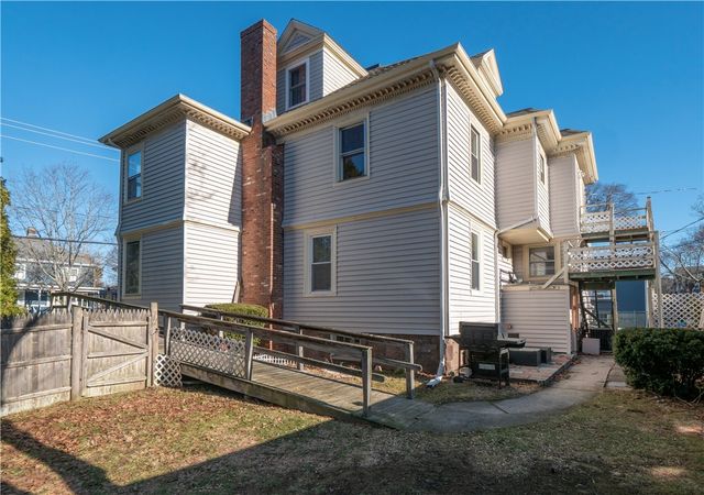409 Broadway, Newport, RI 02840