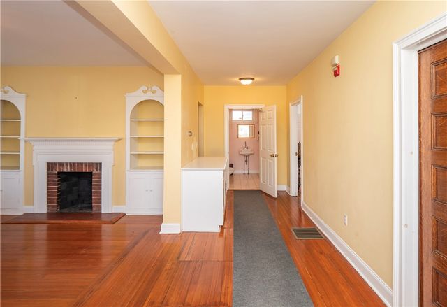 409 Broadway, Newport, RI 02840