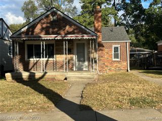 8656 Nightingale Ave., Dearborn Heights, MI 48127