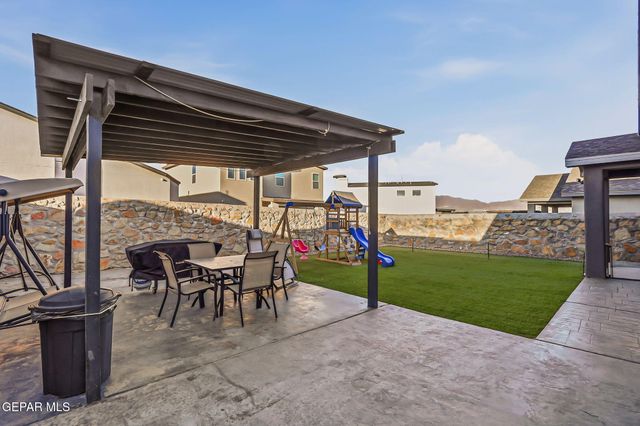 756 Calle Escondida, Sunland Park, NM 88063