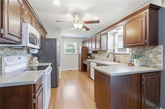 19432 E 11th Terrace N, Independence, MO 64056