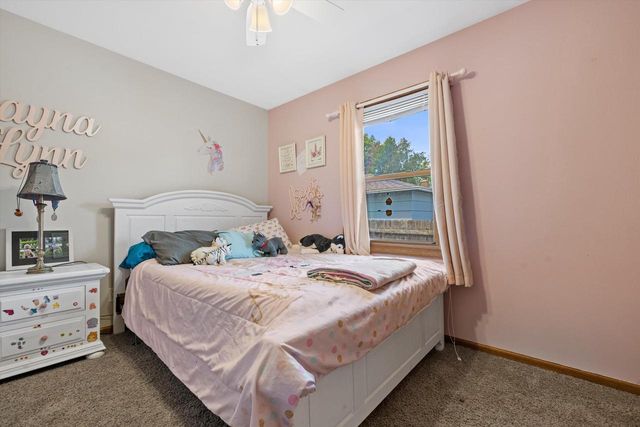 7913 48th AVENUE, Kenosha, WI 53142